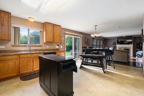 Tiny photo for 16320 Spring Creek Lane, Plainfield, IL 60586 (MLS # 12372465)