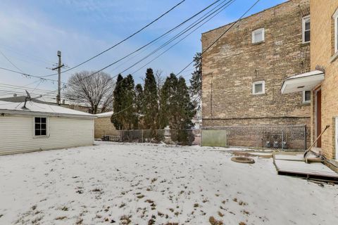 Tiny photo for 1833 Oak Park Avenue, Berwyn, IL 60402 (MLS # 12553948)