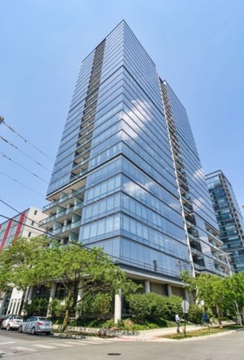 860 W Blackhawk Street 1205 Chicago IL 60642