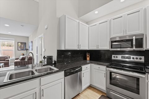 Tiny photo for 3019 E Stillwater Landing, Urbana, IL 61802 (MLS # 12473869)