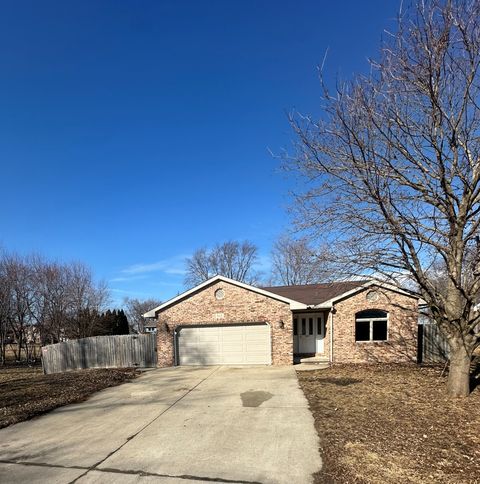 Photo of 902 E Washington Street, Leroy, IL 61752 (MLS # 12568669)