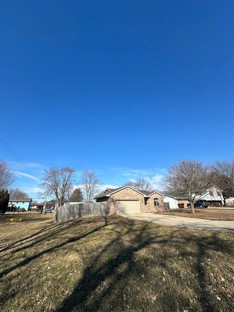 Tiny photo for 902 E Washington Street, Leroy, IL 61752 (MLS # 12568669)