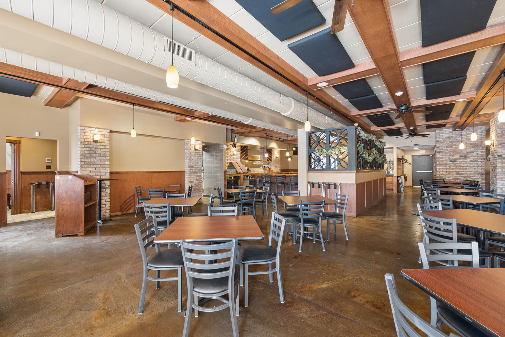 9500 W Lincoln Highway