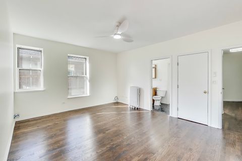 Tiny photo for 6121 S Woodlawn Avenue #2, Chicago, IL 60637 (MLS # 12505299)