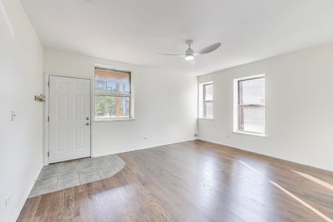 Tiny photo for 6121 S Woodlawn Avenue #2, Chicago, IL 60637 (MLS # 12505299)
