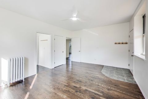Tiny photo for 6121 S Woodlawn Avenue #2, Chicago, IL 60637 (MLS # 12505299)