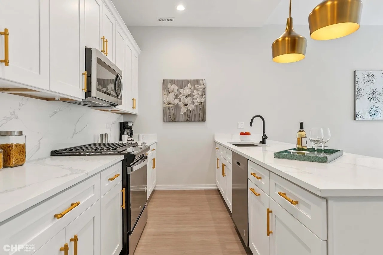 5434 S Michigan Avenue 2