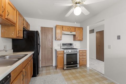 Tiny photo for 197 Camden Court #X1, Schaumburg, IL 60194 (MLS # 12591947)
