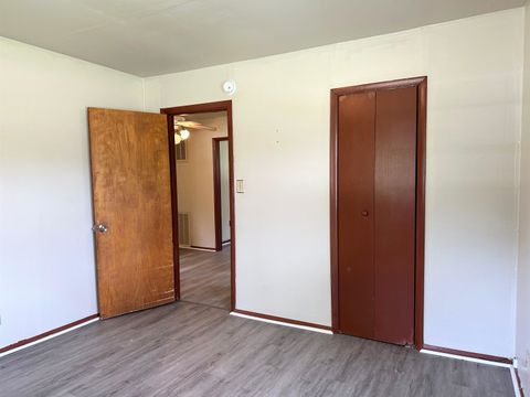 Tiny photo for 517 E Fisher Street, Carbondale, IL 62901 (MLS # 100000067)