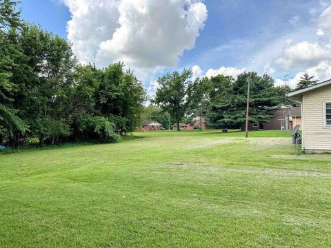 Tiny photo for 517 E Fisher Street, Carbondale, IL 62901 (MLS # 100000067)