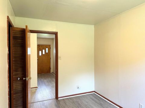 Tiny photo for 517 E Fisher Street, Carbondale, IL 62901 (MLS # 100000067)