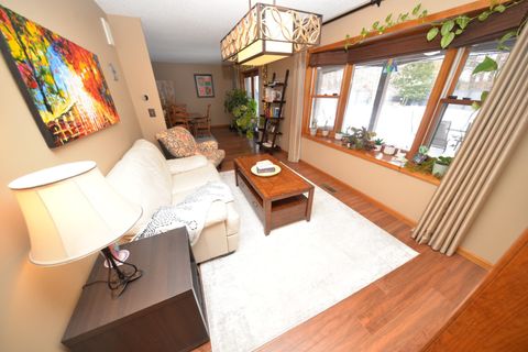 Tiny photo for 833 N 27th Street, Mt Vernon, IL 62864 (MLS # 12556283)