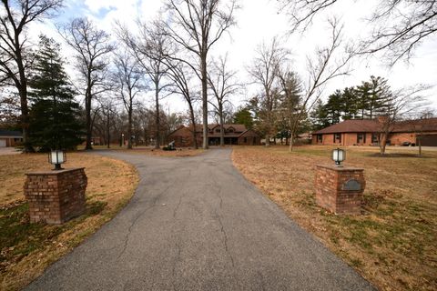 Tiny photo for 833 N 27th Street, Mt Vernon, IL 62864 (MLS # 12556283)