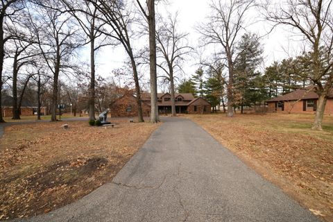 Tiny photo for 833 N 27th Street, Mt Vernon, IL 62864 (MLS # 12556283)