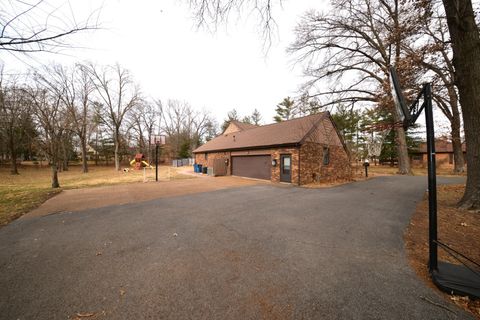 Tiny photo for 833 N 27th Street, Mt Vernon, IL 62864 (MLS # 12556283)