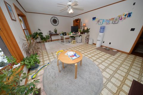 Tiny photo for 833 N 27th Street, Mt Vernon, IL 62864 (MLS # 12556283)