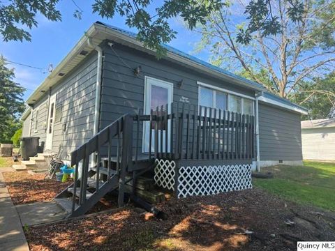 Tiny photo for 1541 Elm Street, Hamilton, IL 62341 (MLS # 12432375)