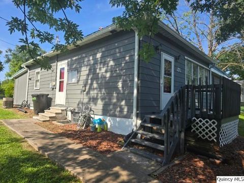 Tiny photo for 1541 Elm Street, Hamilton, IL 62341 (MLS # 12432375)