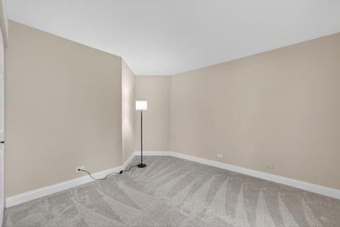 Tiny photo for 802 Butternut Lane #C, Mount Prospect, IL 60056 (MLS # 12634425)
