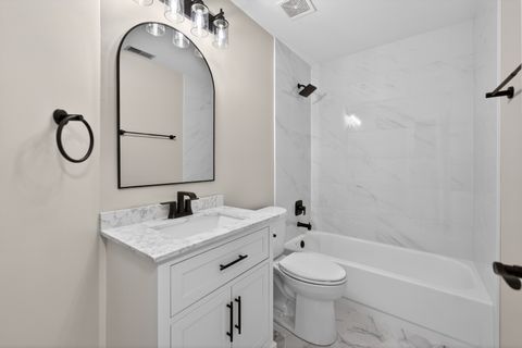 Tiny photo for 802 Butternut Lane #C, Mount Prospect, IL 60056 (MLS # 12634425)