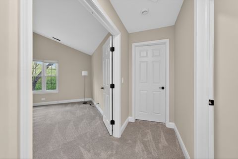 Tiny photo for 802 Butternut Lane #C, Mount Prospect, IL 60056 (MLS # 12634425)
