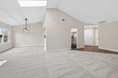 Tiny photo for 802 Butternut Lane #C, Mount Prospect, IL 60056 (MLS # 12634425)