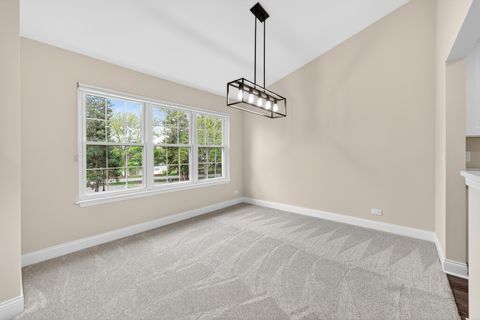 Tiny photo for 802 Butternut Lane #C, Mount Prospect, IL 60056 (MLS # 12634425)