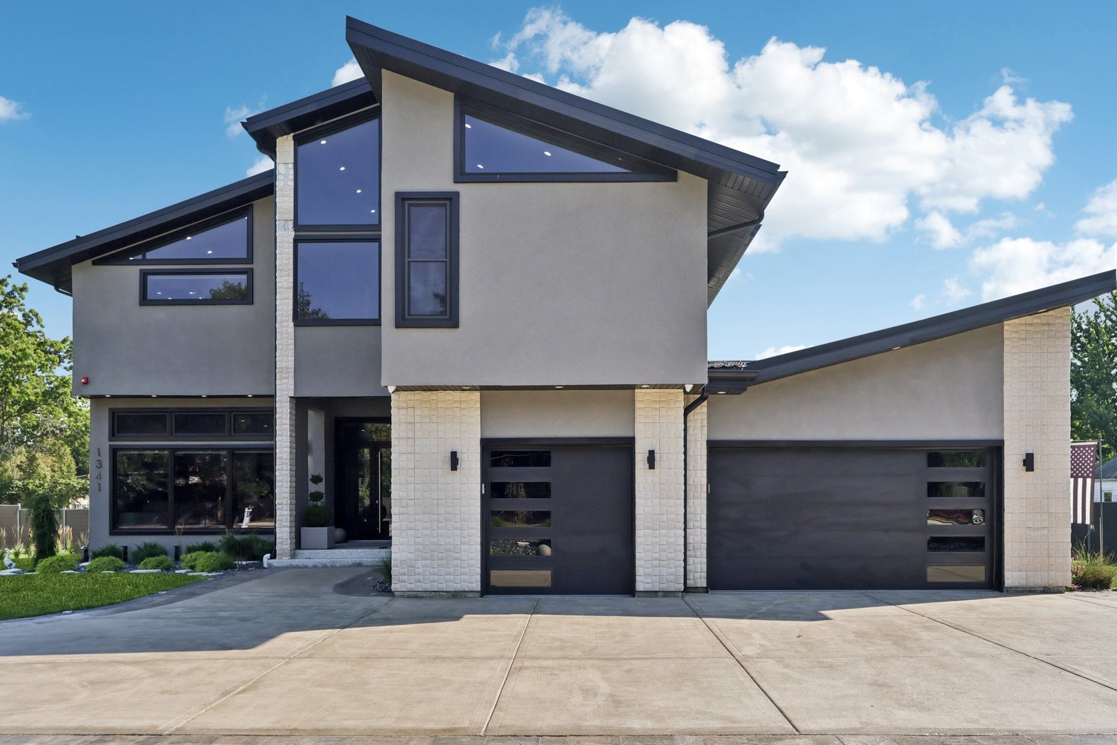 1341 Pfingsten Road