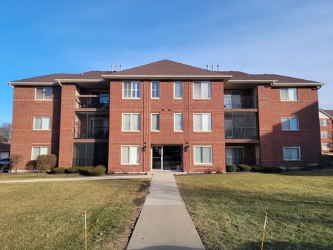 Photo of 6970 HERITAGE Circle #1C, Orland Park, IL 60462 (MLS # 12547052)
