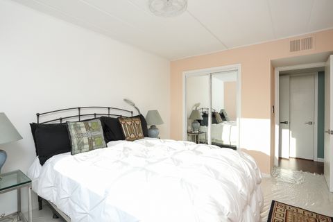 Tiny photo for 2900 Maple Avenue #19E, Downers Grove, IL 60515 (MLS # 12468906)