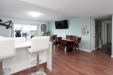 Tiny photo for 2900 Maple Avenue #19E, Downers Grove, IL 60515 (MLS # 12468906)