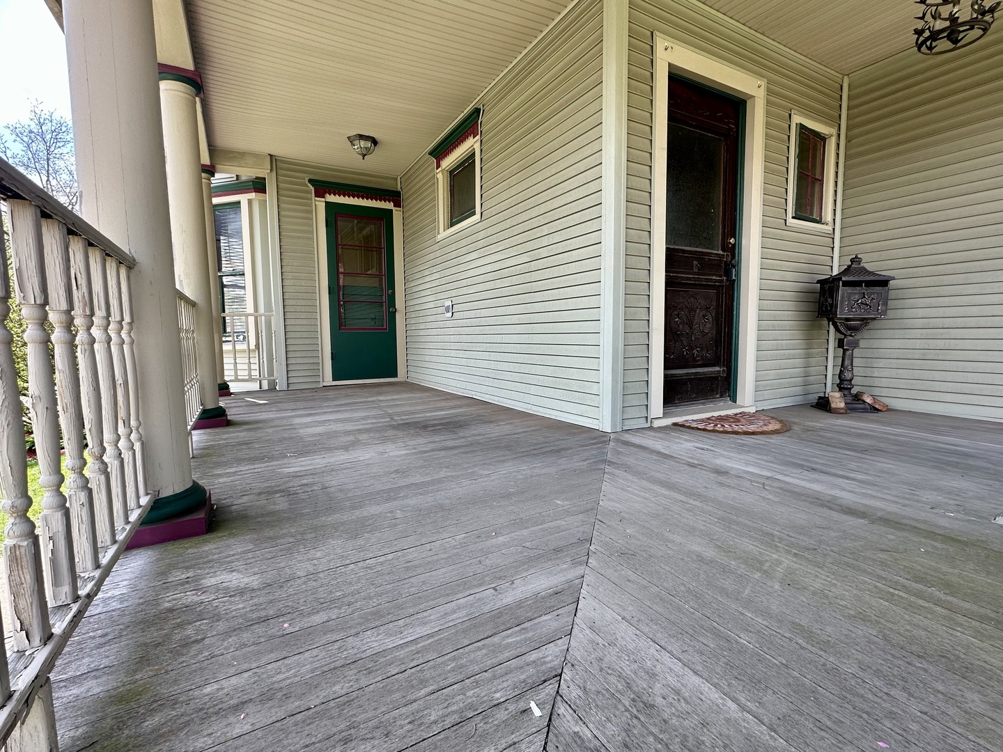 319 W South Street