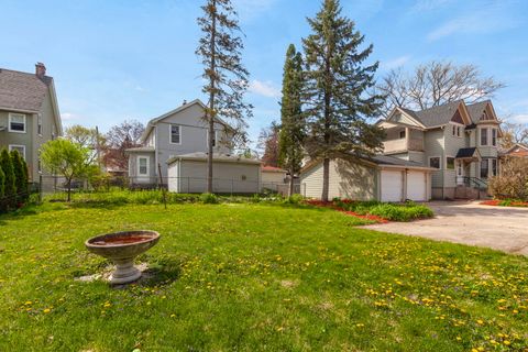Tiny photo for 319 W South Street, Woodstock, IL 60098 (MLS # 12558120)