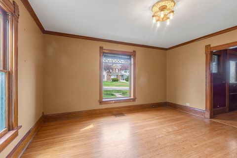 Tiny photo for 319 W South Street, Woodstock, IL 60098 (MLS # 12558120)