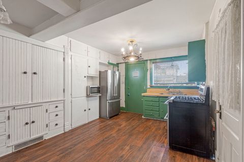 Tiny photo for 319 W South Street, Woodstock, IL 60098 (MLS # 12558120)