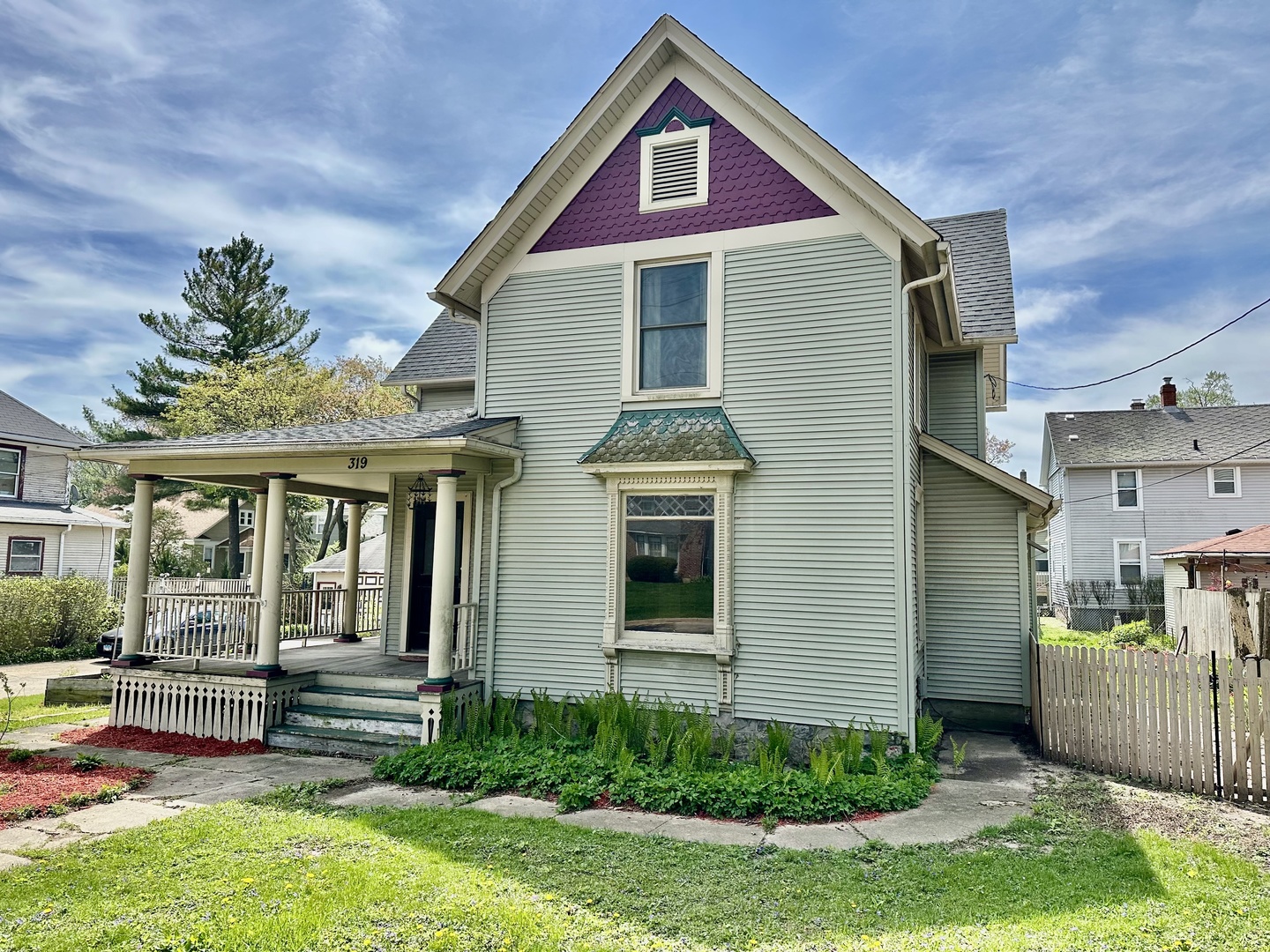 319 W South Street