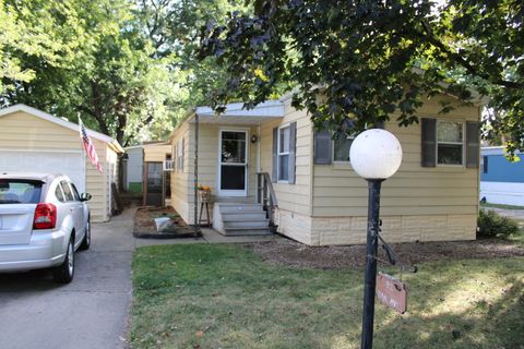 92 Oak Avenue Sandwich IL 60548