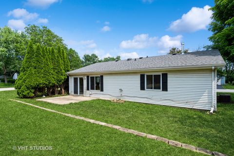 Tiny photo for 5S730 Malibu Lane, Naperville, IL 60540 (MLS # 12503451)
