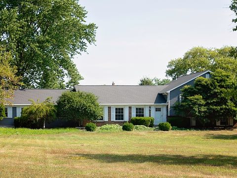 Photo of 1848 E Marmion Place, Crete, IL 60417 (MLS # 12488366)