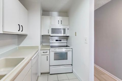 Tiny photo for 1122 N Clark Street #3705, Chicago, IL 60610 (MLS # 12559178)