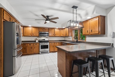 Tiny photo for 13449 W Oakwood Court, Homer Glen, IL 60491 (MLS # 12660006)