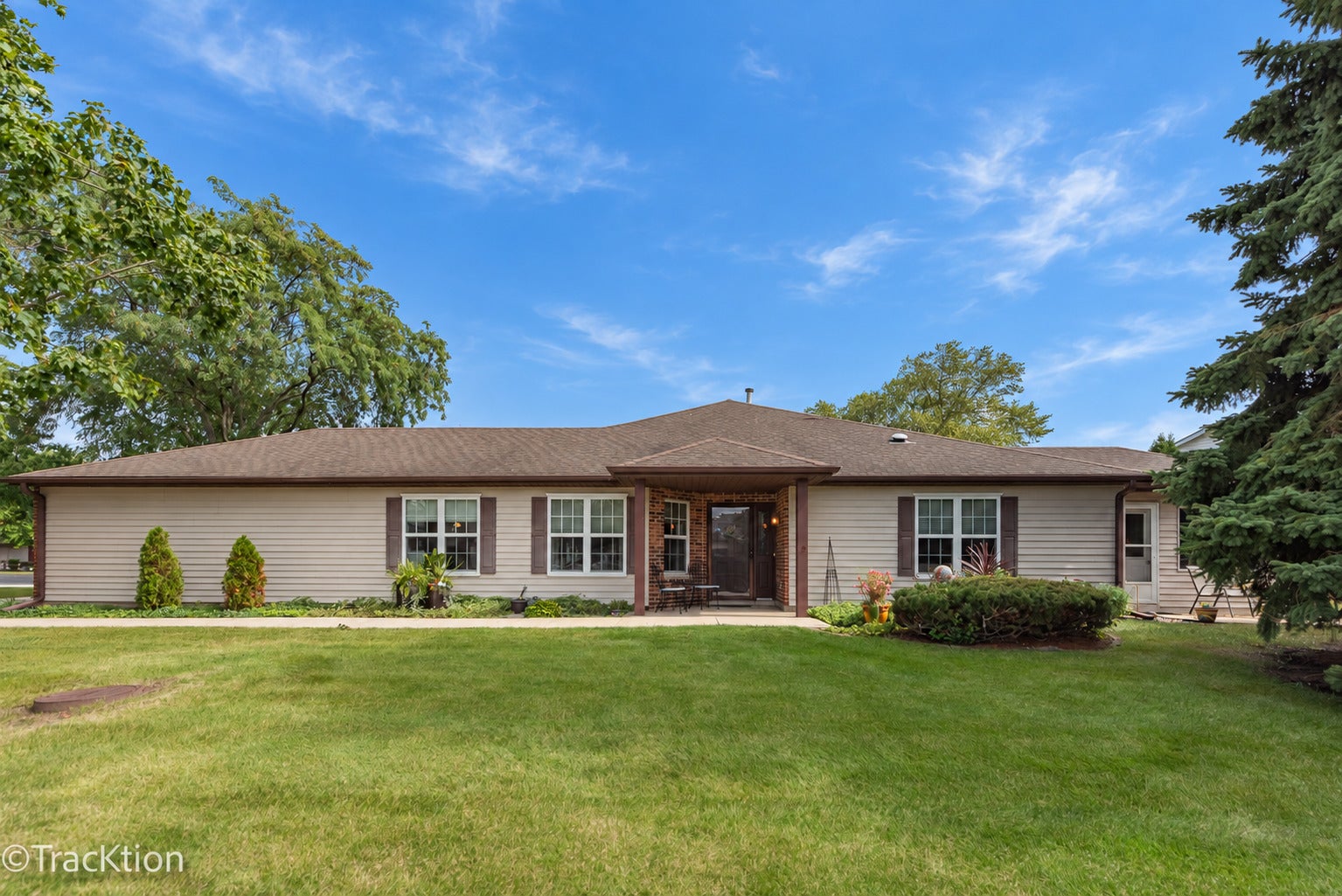 20839 W Hickory Court