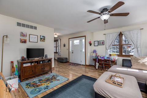 Tiny photo for 808 Kimberly Lane, Ottawa, IL 61350 (MLS # 12612471)