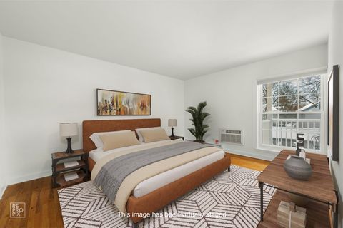 Tiny photo for 81 S 6th Avenue #202, La Grange, IL 60525 (MLS # 12618647)