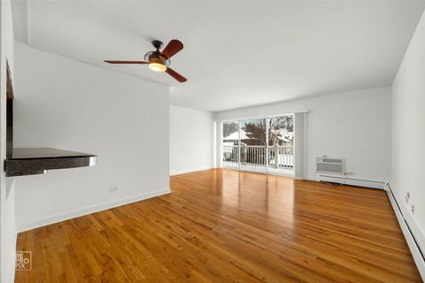 Tiny photo for 81 S 6th Avenue #202, La Grange, IL 60525 (MLS # 12618647)