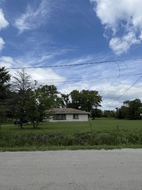 Tiny photo for 12877 E 2110 Road S, Pembroke Twp, IL 60958 (MLS # 12453901)