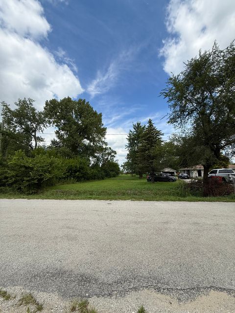 Tiny photo for 12877 E 2110 Road S, Pembroke Twp, IL 60958 (MLS # 12453901)