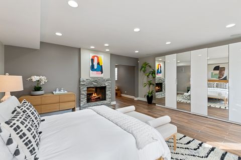 Tiny photo for 1527 W Pearson Street, Chicago, IL 60642 (MLS # 12581395)