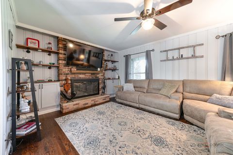 Tiny photo for 820 Black Partridge Road, McHenry, IL 60051 (MLS # 12497279)