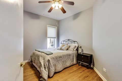 Tiny photo for 4214 N Kenmore Avenue #2F, Chicago, IL 60613 (MLS # 12467479)